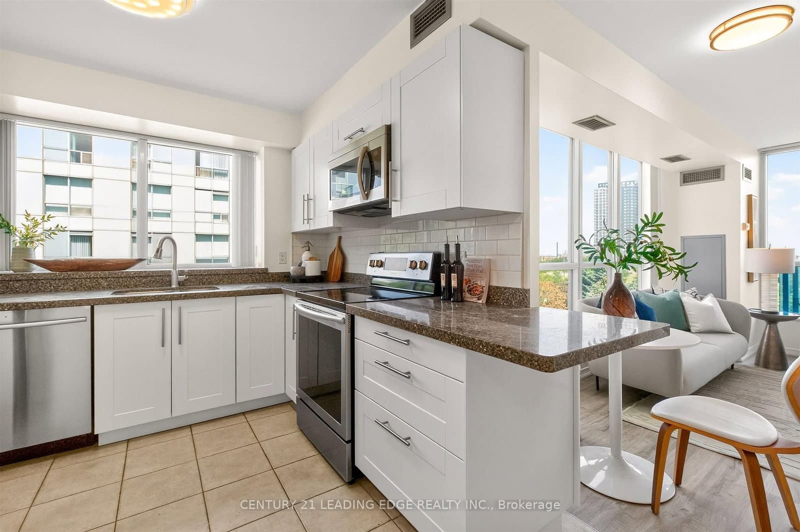 2585 Erin Centre Boulevard, Unit 403 thumbnail 4