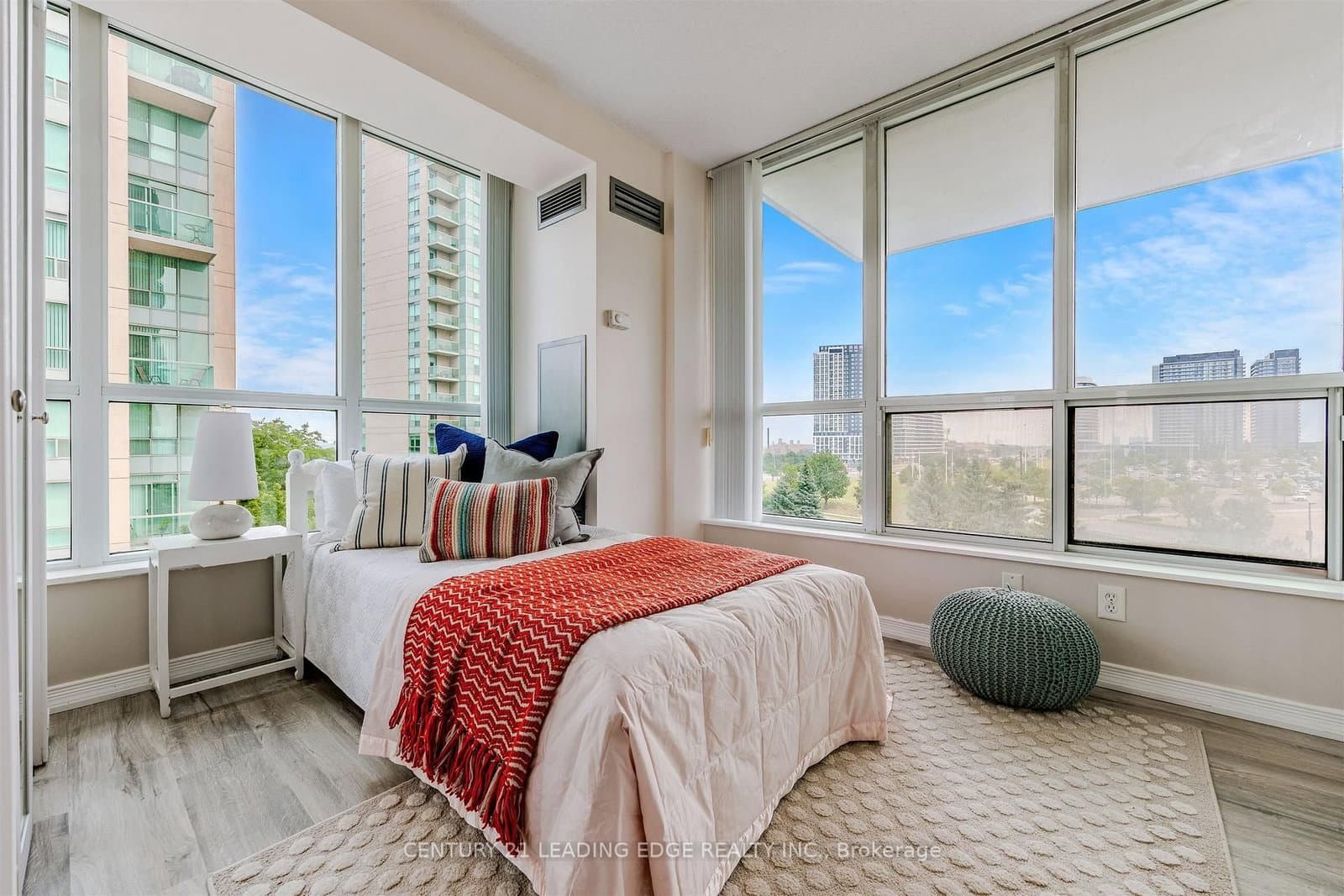 2585 Erin Centre Boulevard, Unit 403 thumbnail 8