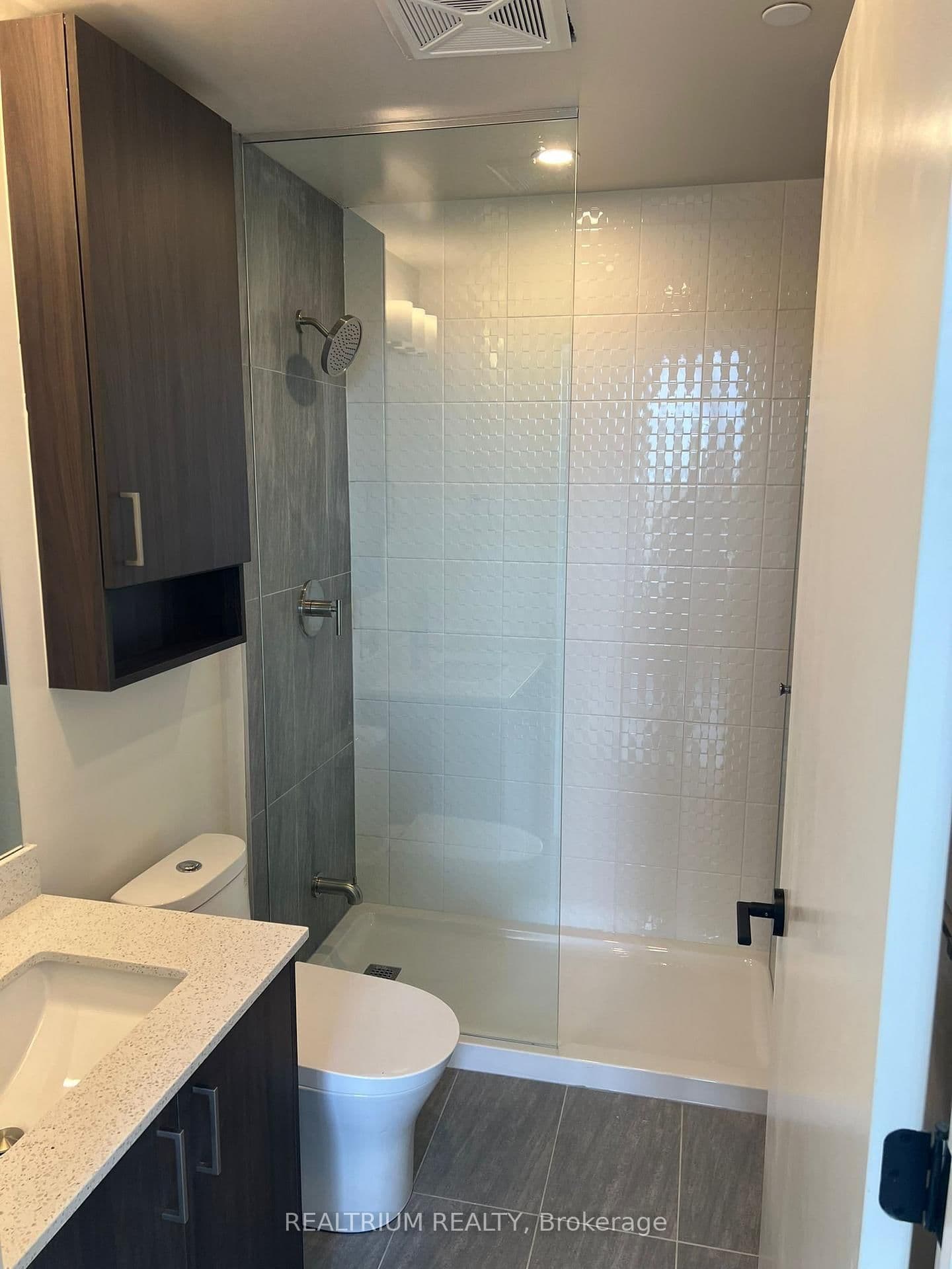 8010 Derry Road, Unit 303 thumbnail 9