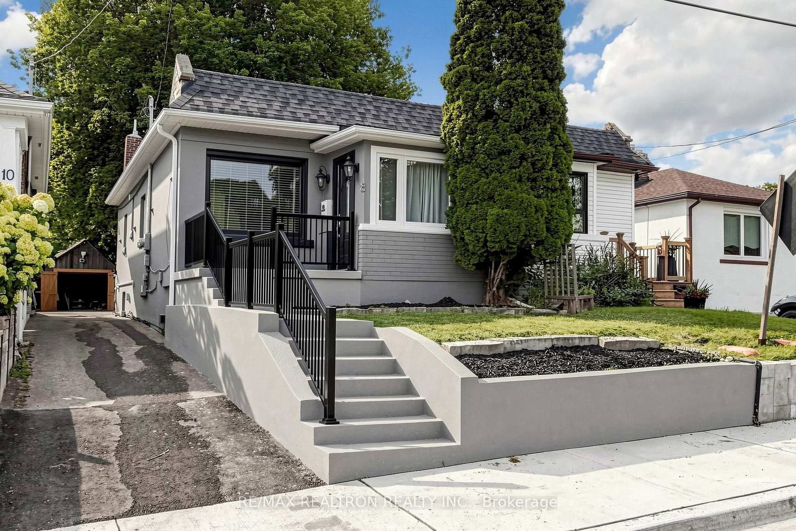 8 Villa Road - Image 1