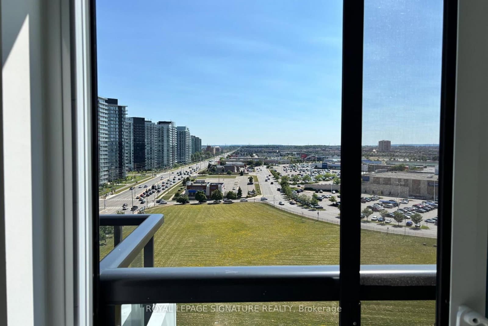 2485 Eglinton Avenue W, Unit 1321 thumbnail 17