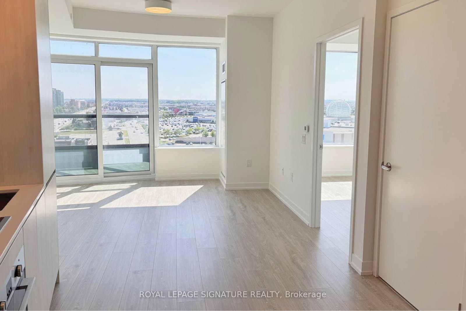 2485 Eglinton Avenue W, Unit 1321 thumbnail 9