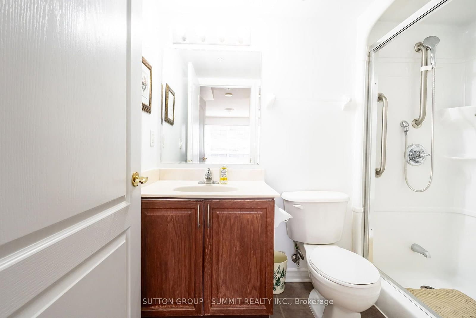350 PRINCESS ROYAL Drive, Unit 1505 thumbnail 19