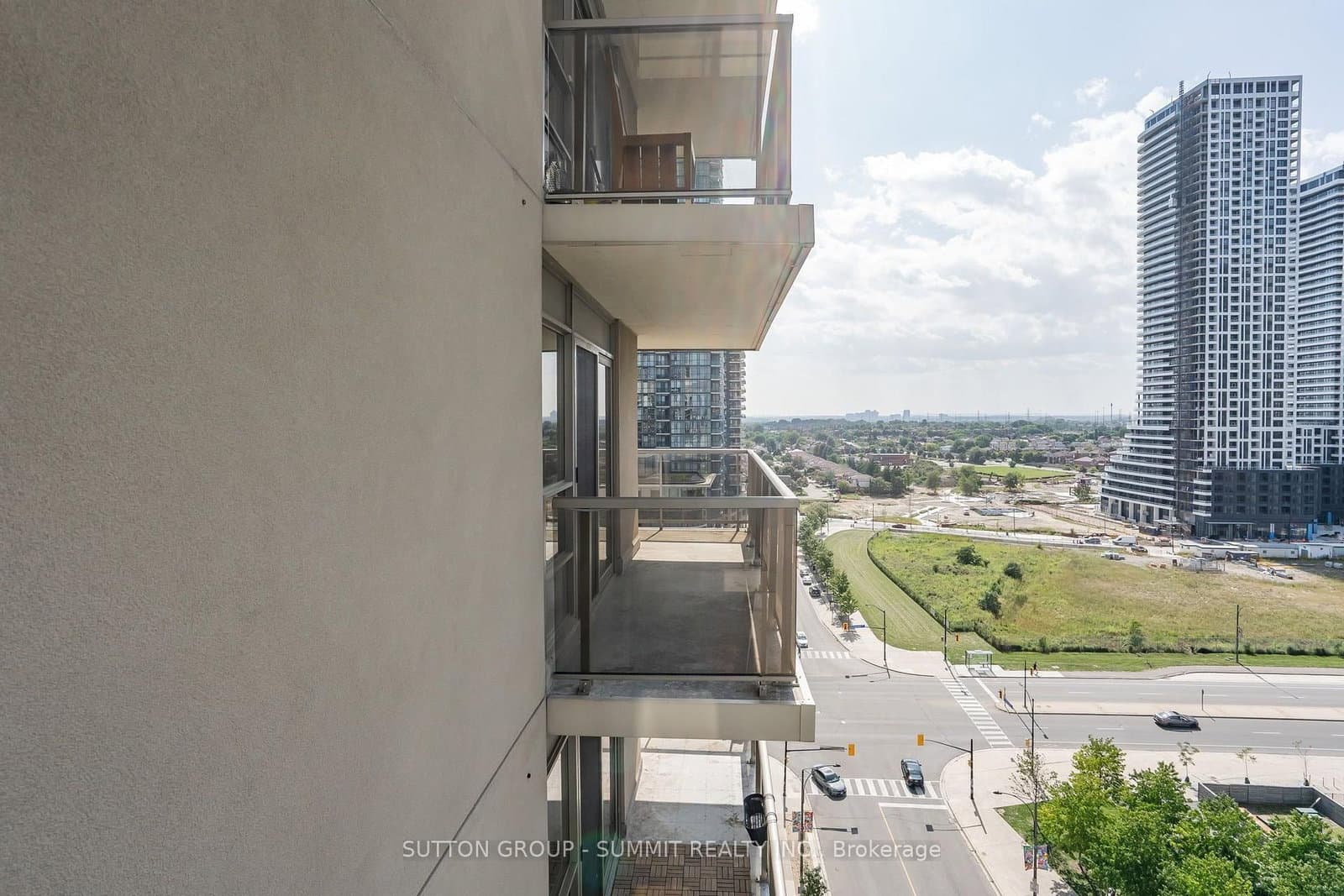 350 PRINCESS ROYAL Drive, Unit 1505 thumbnail 35