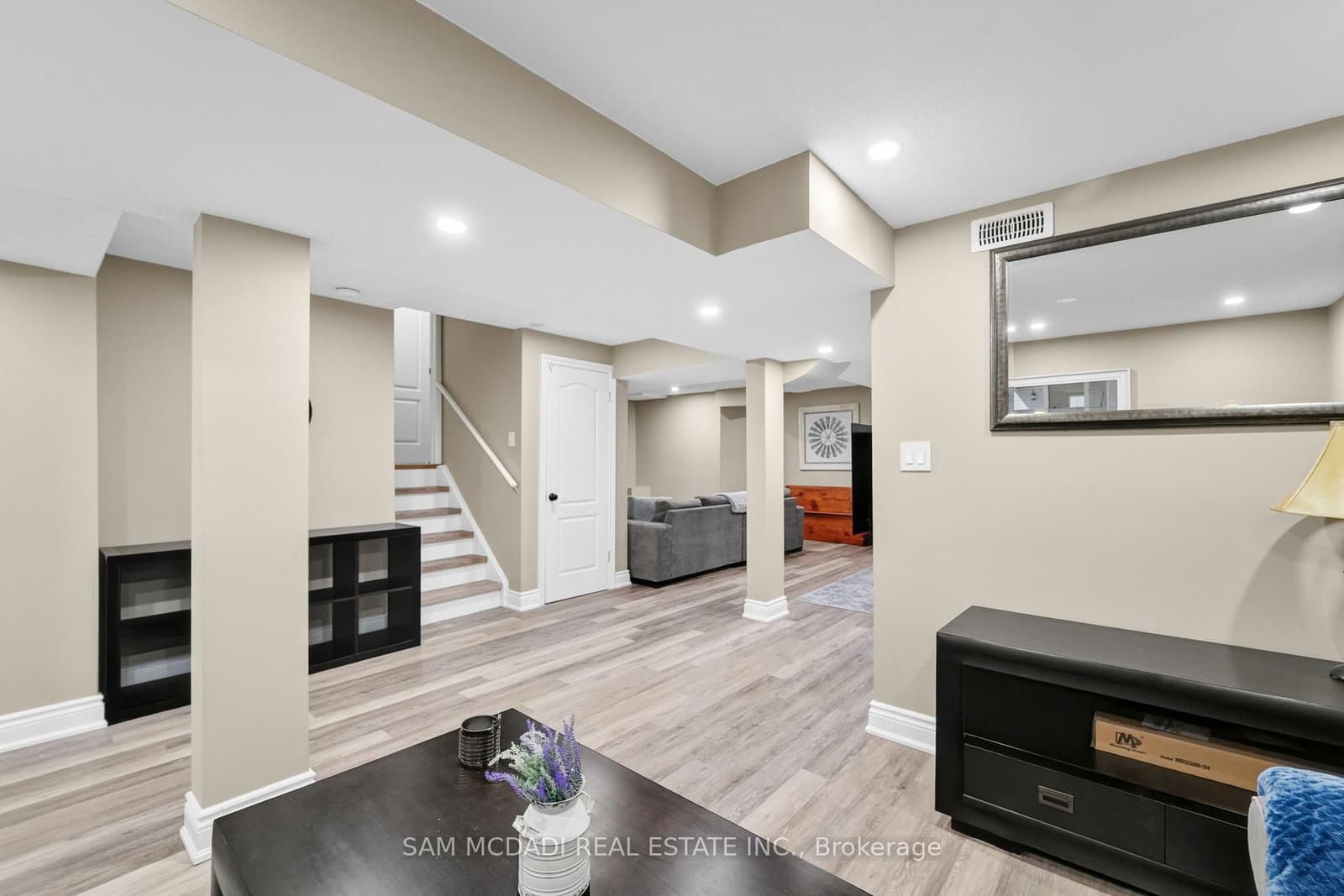 2191 Coldwater Street thumbnail 29
