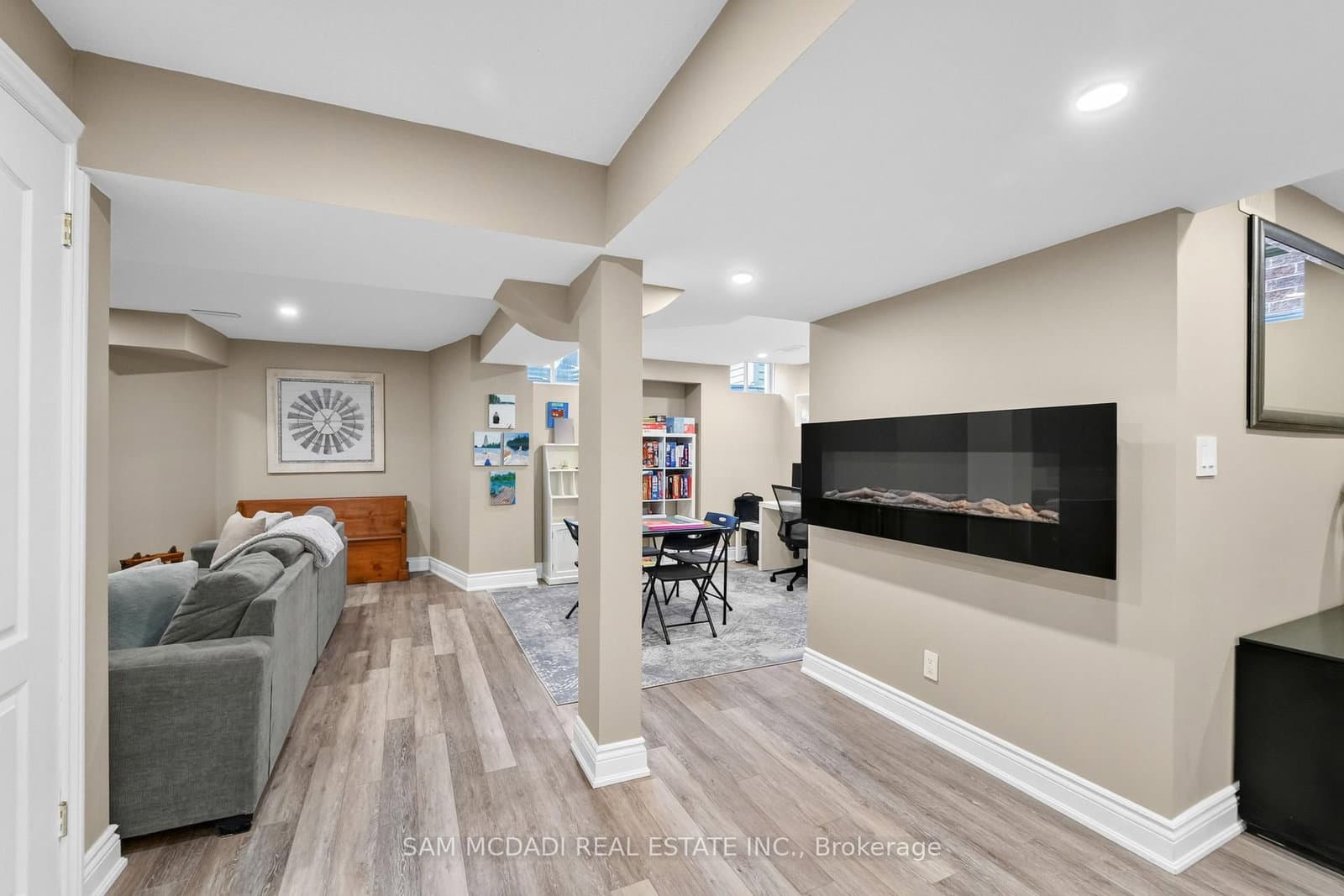 2191 Coldwater Street thumbnail 31