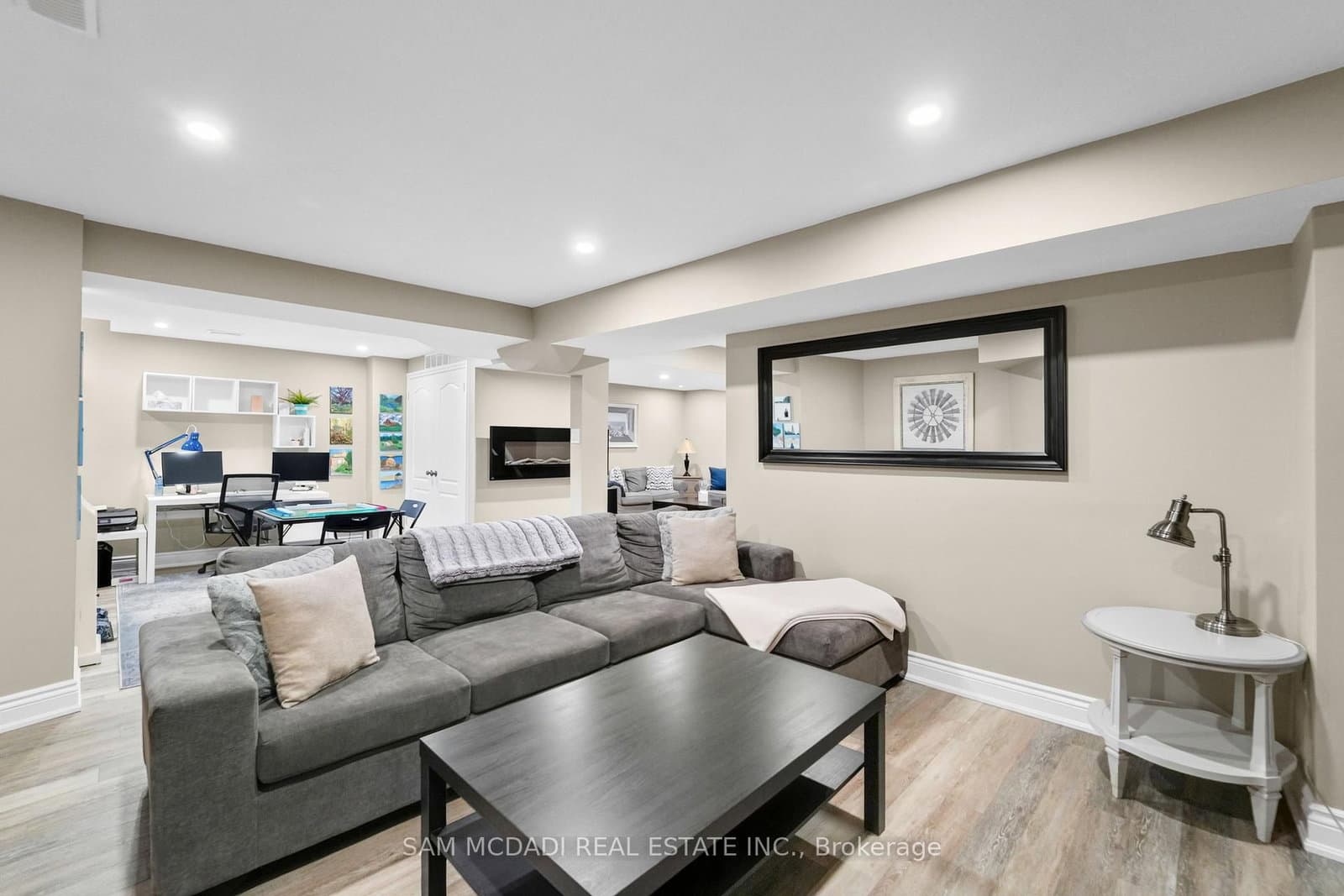 2191 Coldwater Street thumbnail 33