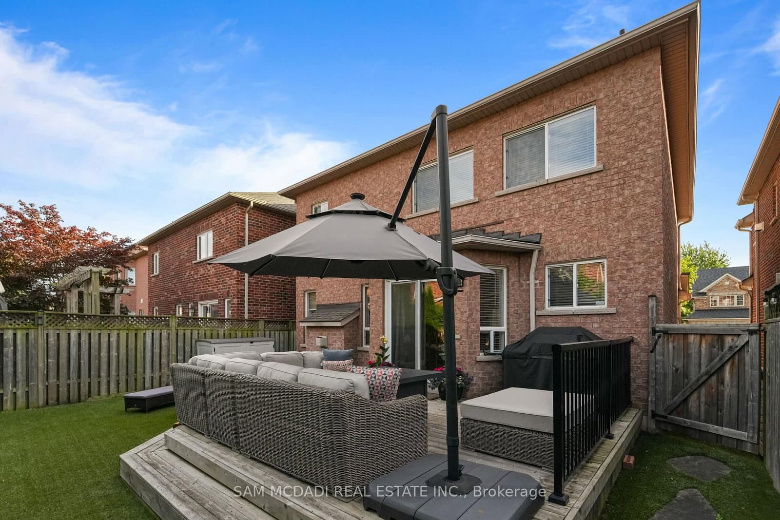 2191 Coldwater Street thumbnail 37
