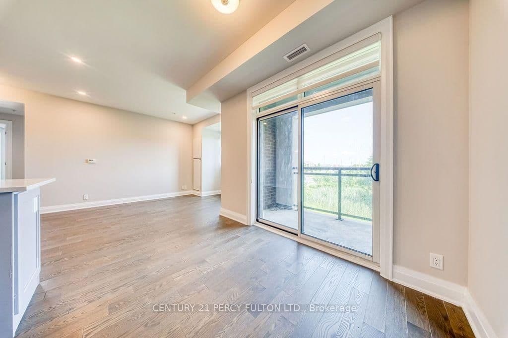 1105 Leger Way, Unit 220 thumbnail 16
