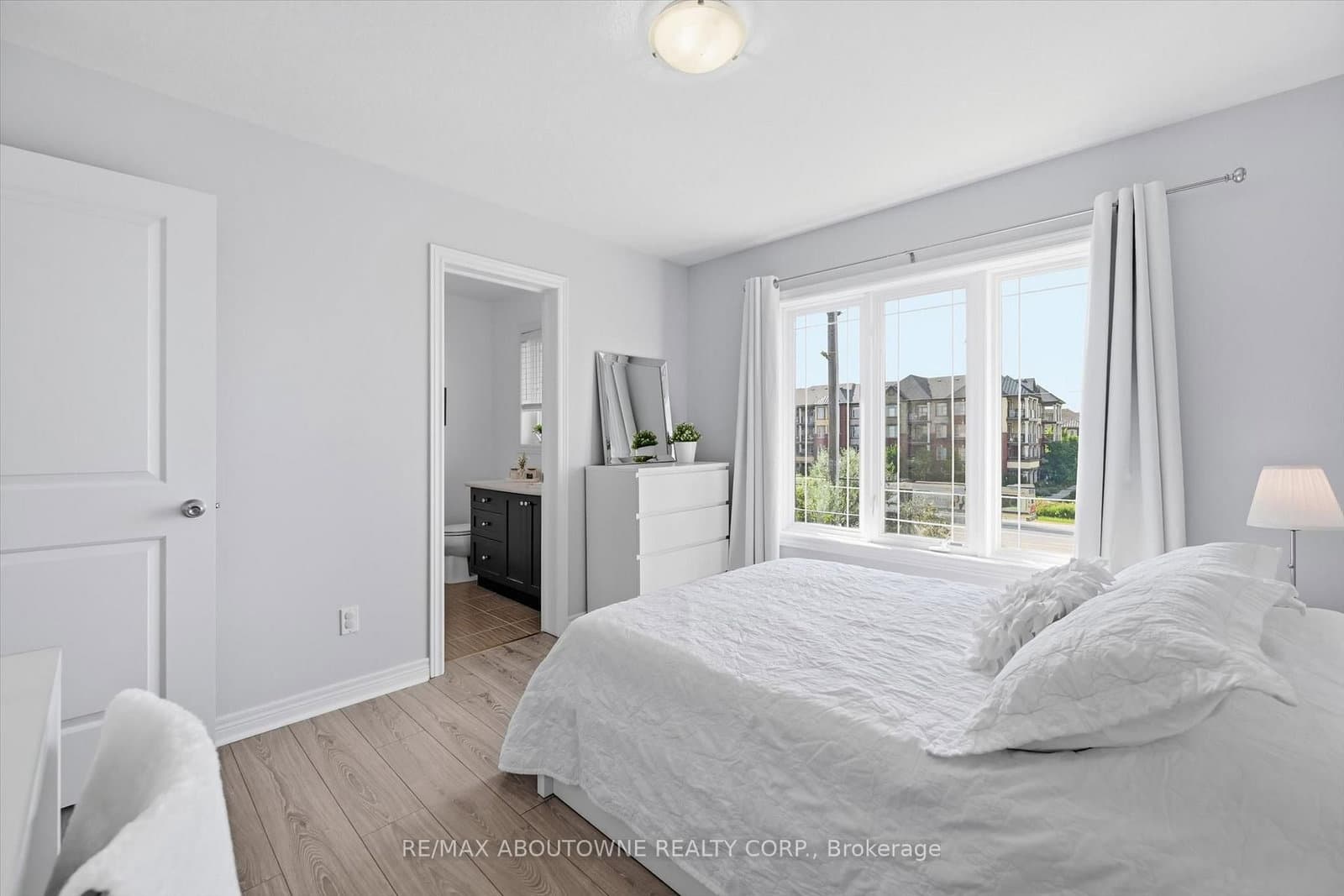 2985 Jackson Drive, Unit 10 thumbnail 30