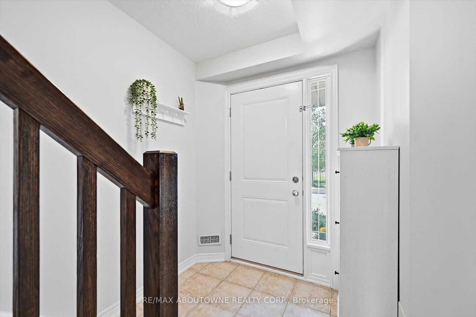 2985 Jackson Drive, Unit 10 thumbnail 6