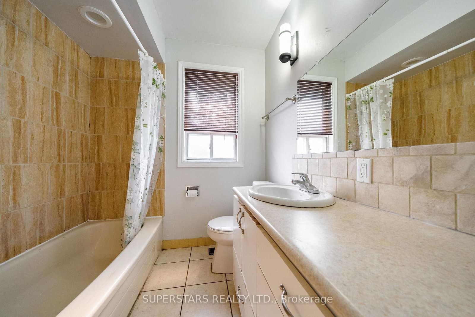 6 Meadowland Drive thumbnail 15