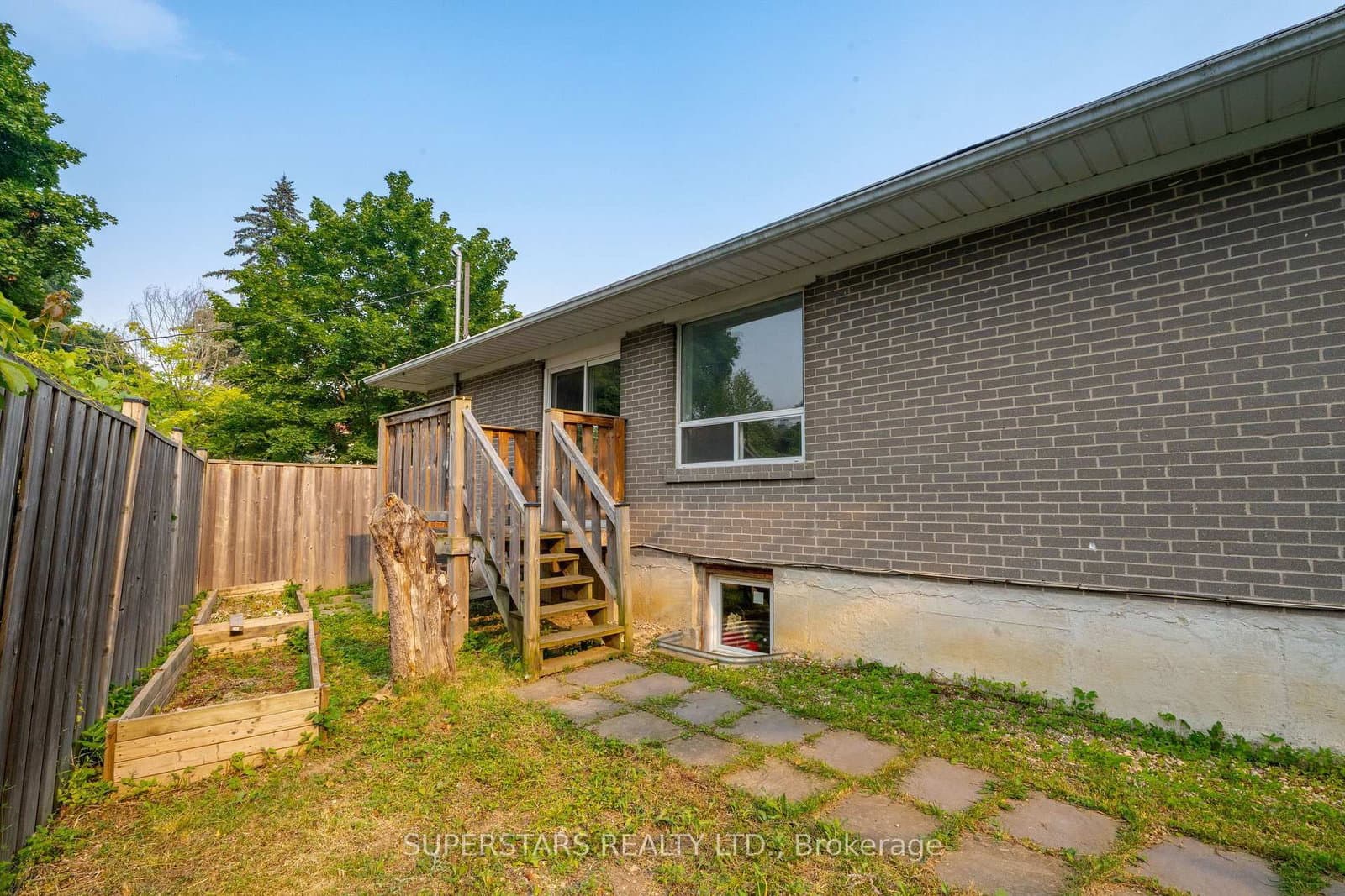6 Meadowland Drive thumbnail 23