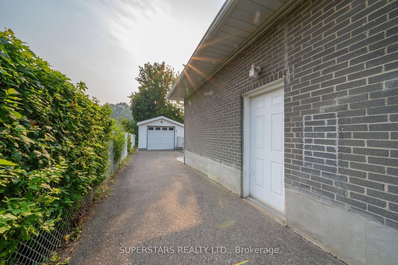 6 Meadowland Drive thumbnail 24