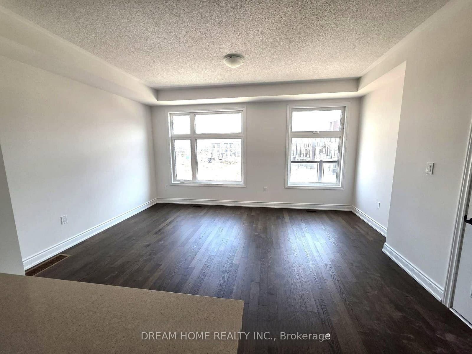 1423 Courtleigh Trail thumbnail 3
