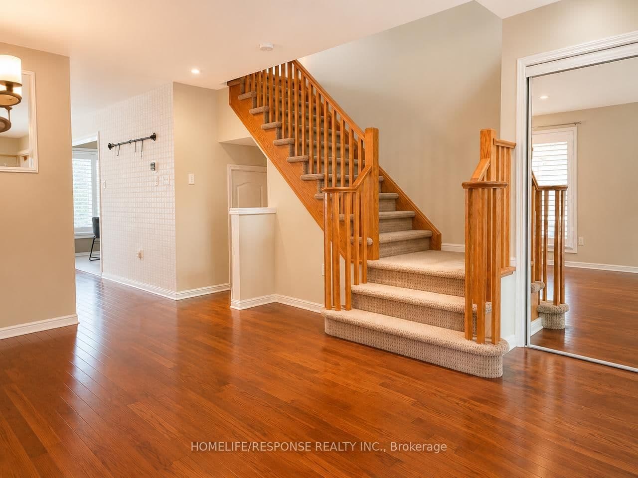 5156 Oakley Drive thumbnail 4