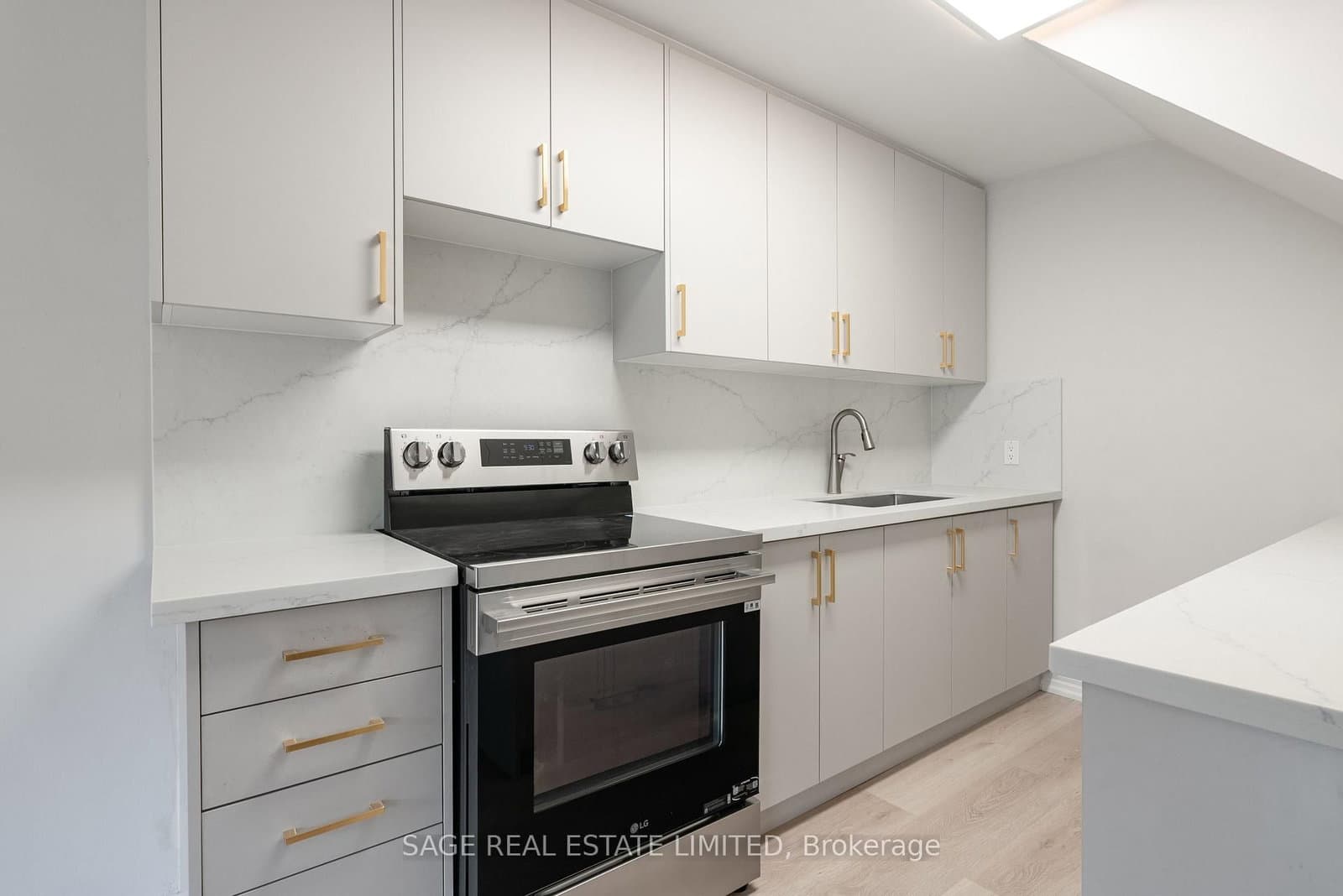 112 Atlantic Avenue, Unit B thumbnail 10