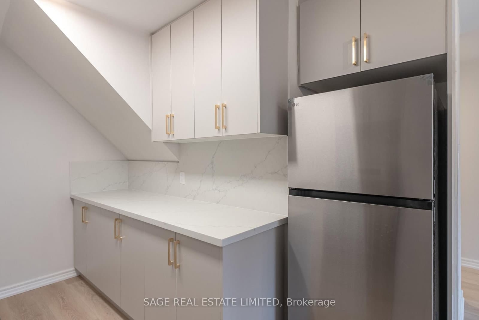 112 Atlantic Avenue, Unit B thumbnail 12