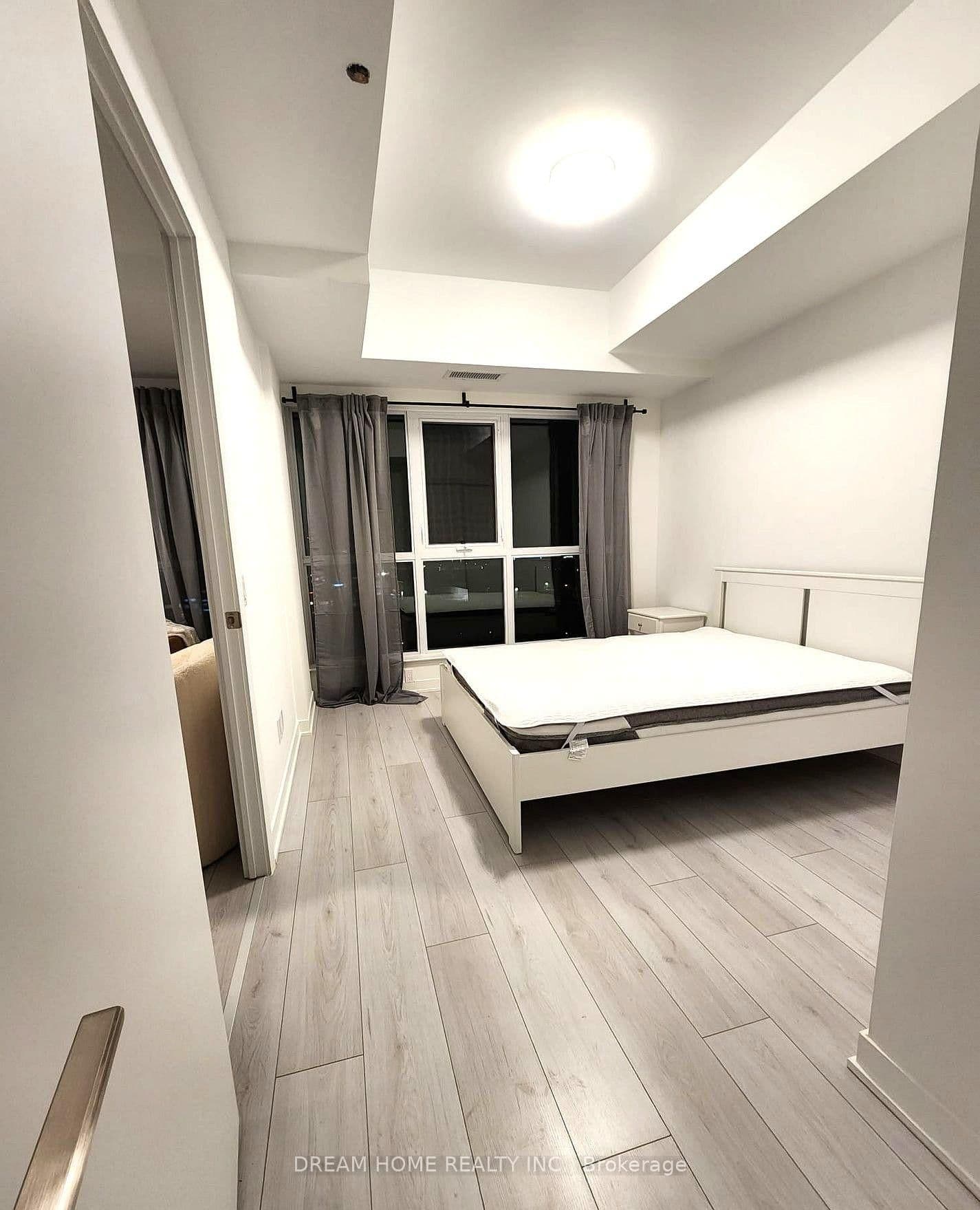407 Dundas Street W, Unit 804 thumbnail 7