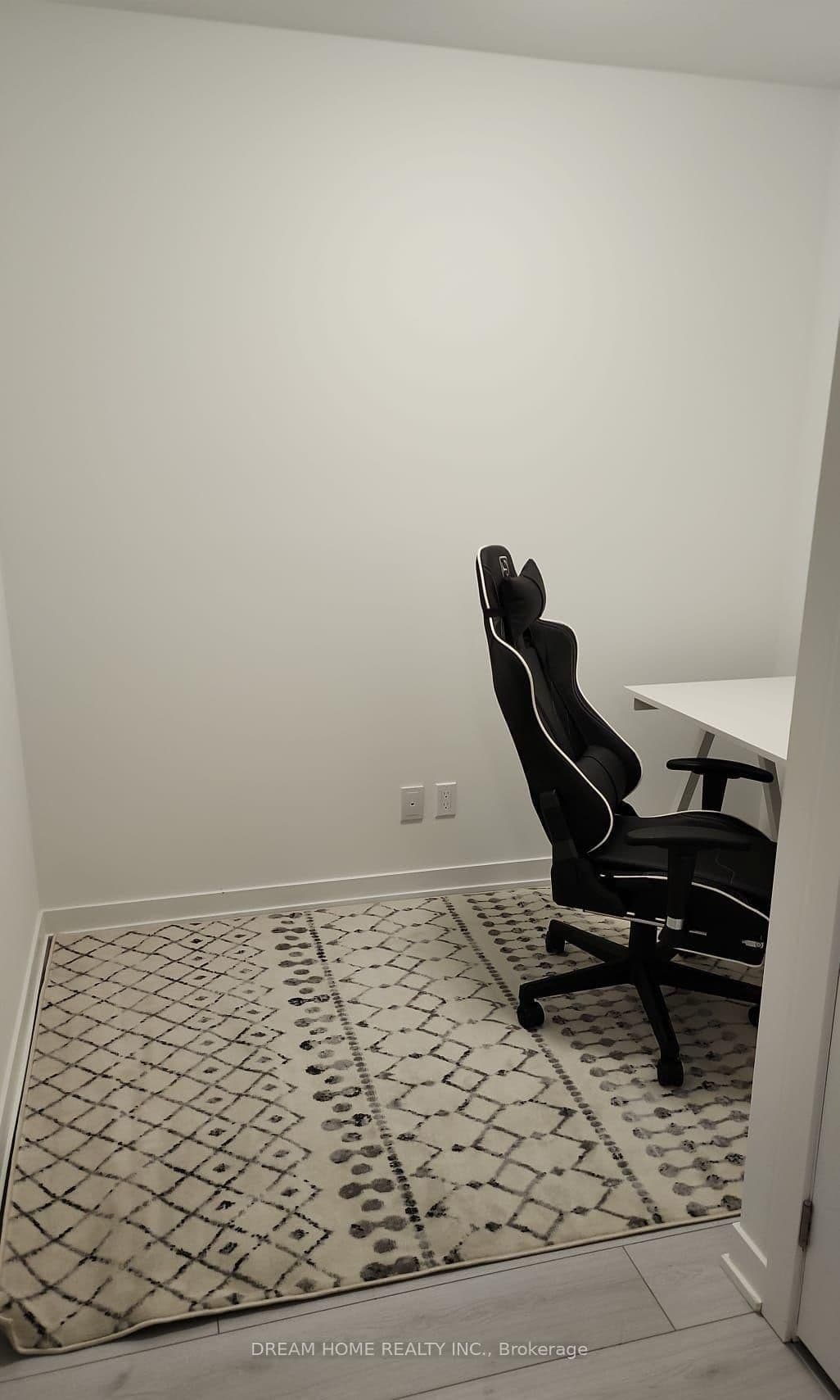 407 Dundas Street W, Unit 804 thumbnail 8