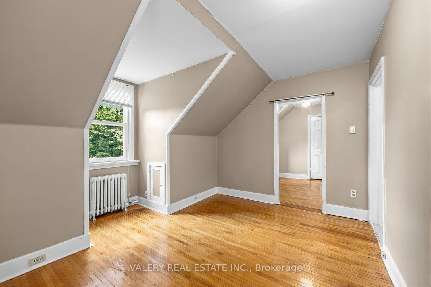 8 Thirty Third Street, Unit 4 thumbnail 6