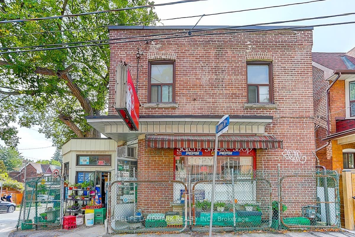 1281 Davenport Road thumbnail 2