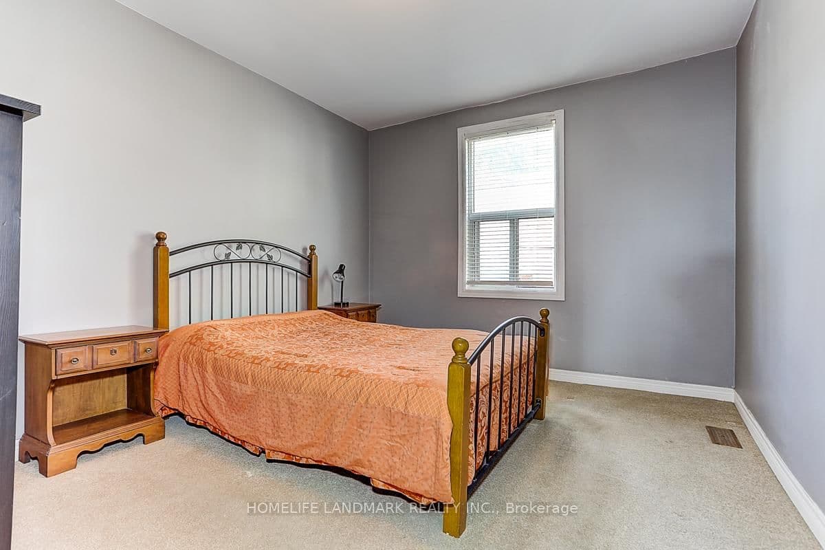 1281 Davenport Road thumbnail 9