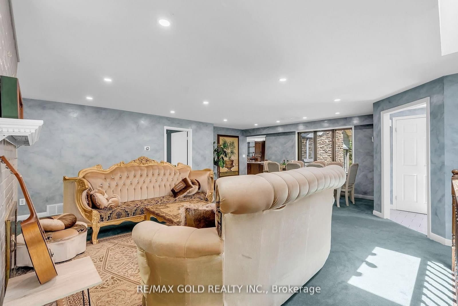 1356 Oak Lane thumbnail 11