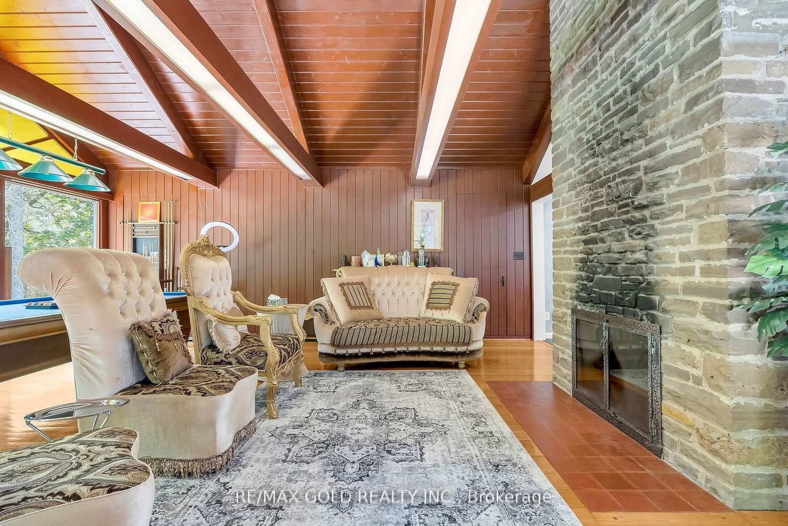 1356 Oak Lane thumbnail 15