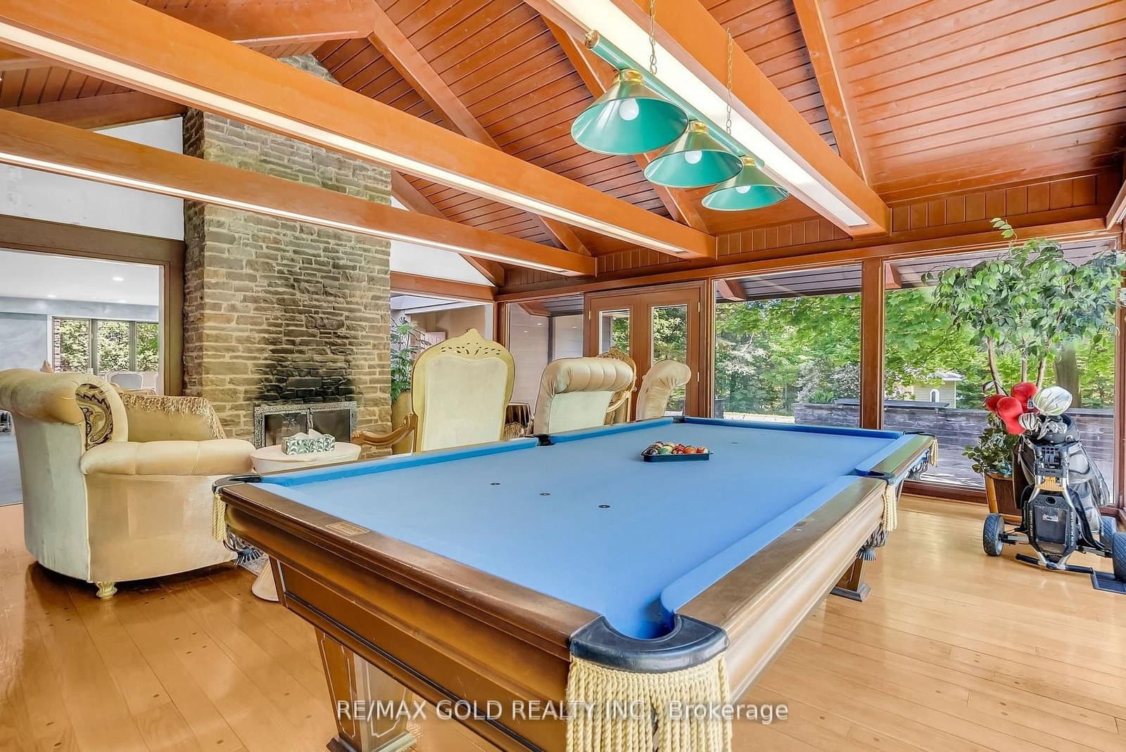 1356 Oak Lane thumbnail 17