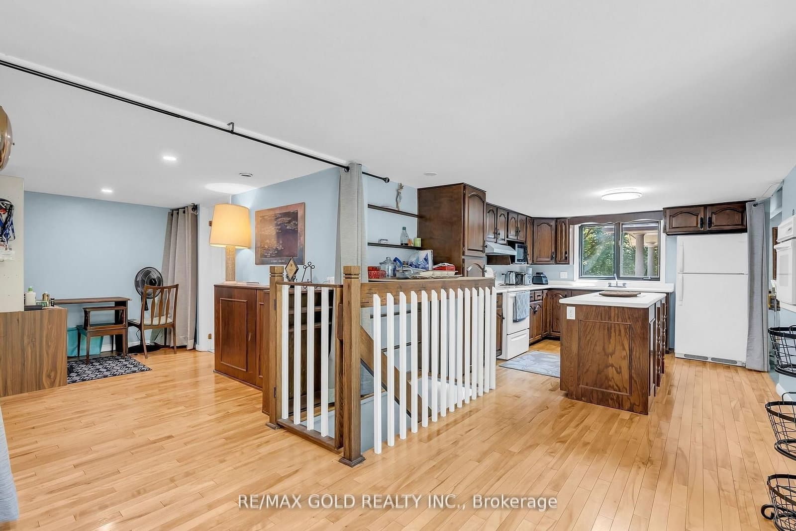1356 Oak Lane thumbnail 19