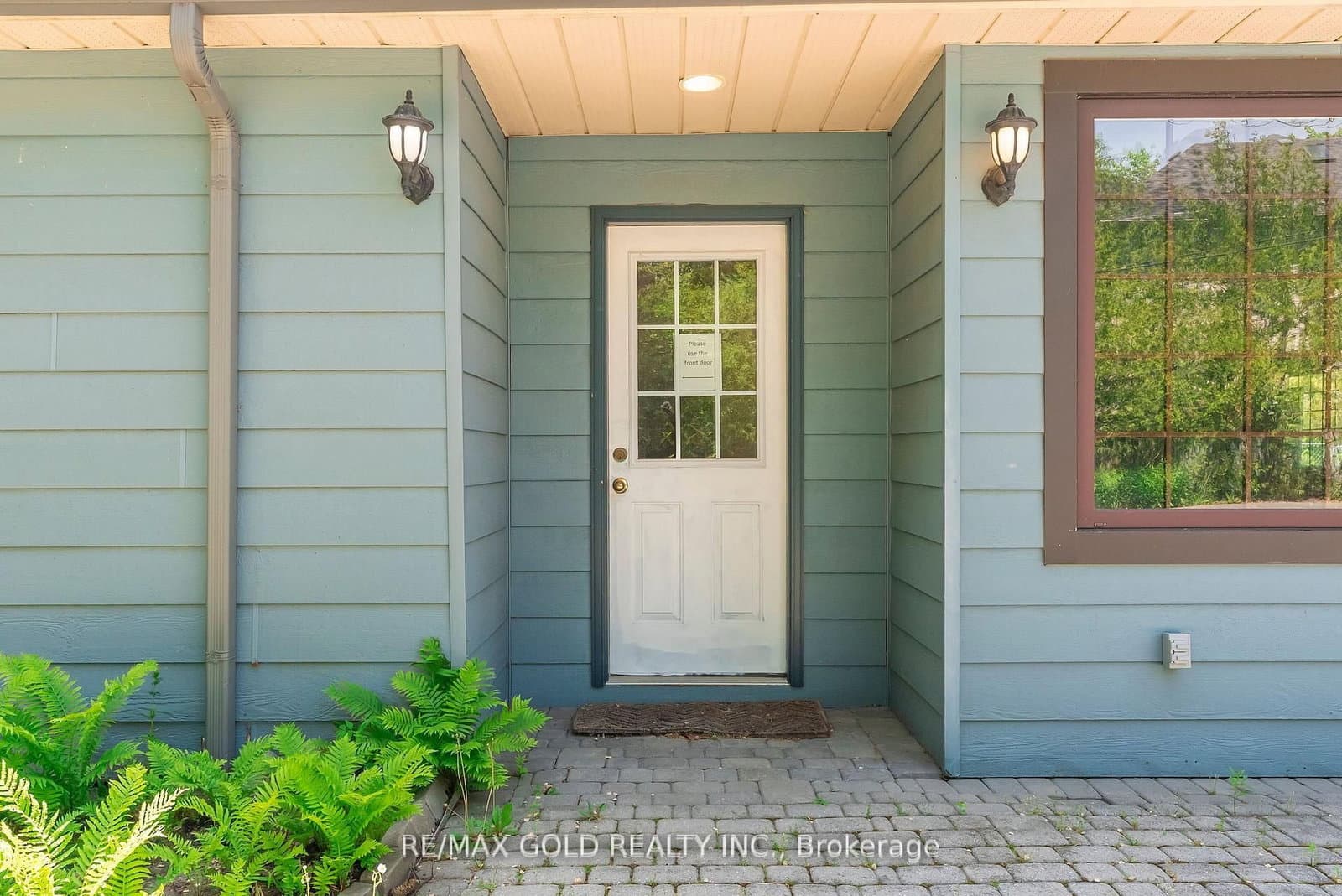 1356 Oak Lane thumbnail 3