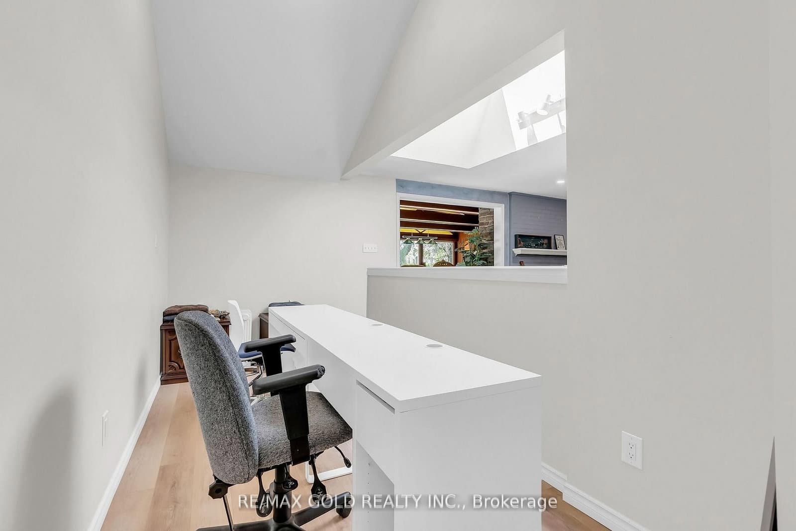 1356 Oak Lane thumbnail 38