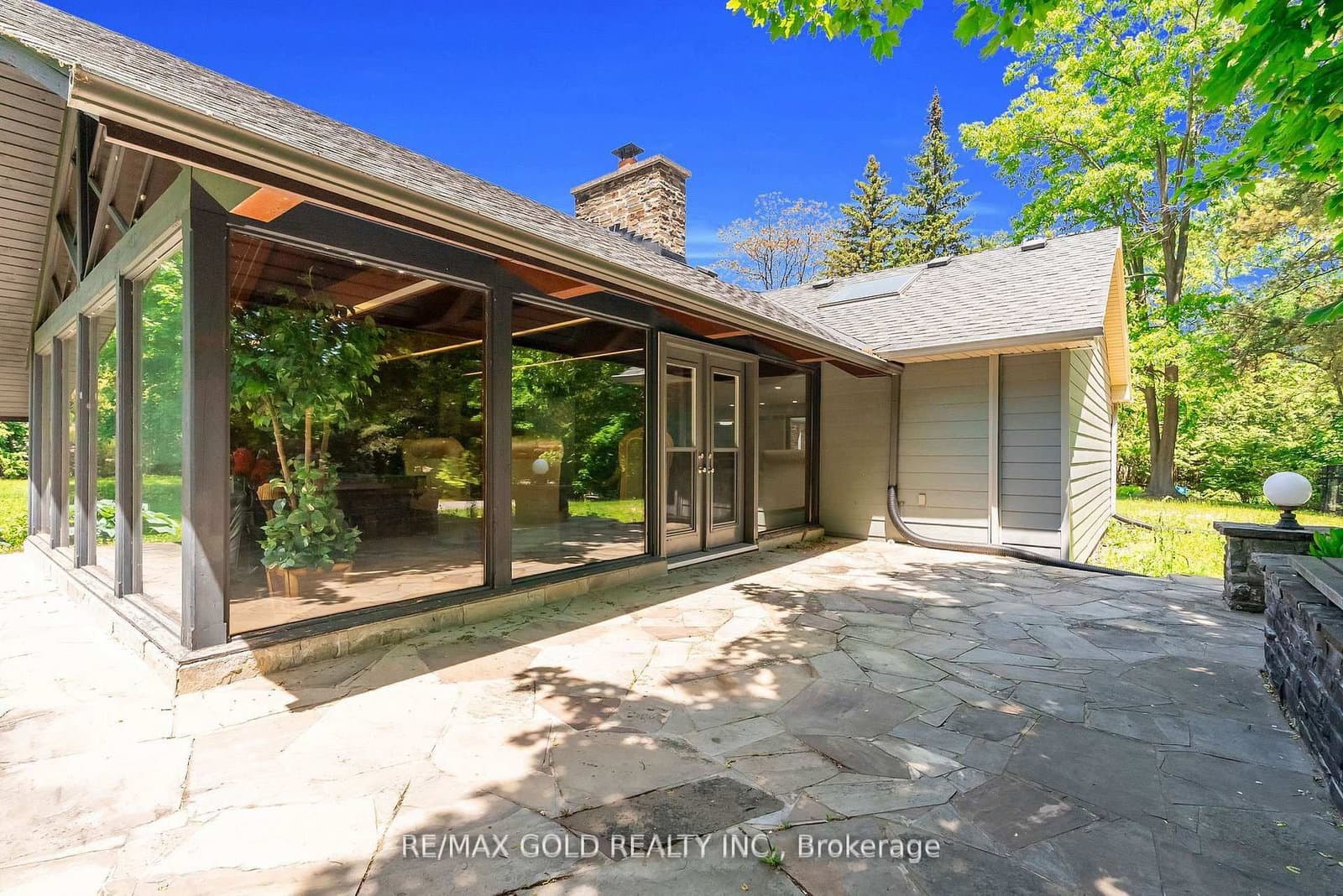 1356 Oak Lane thumbnail 43