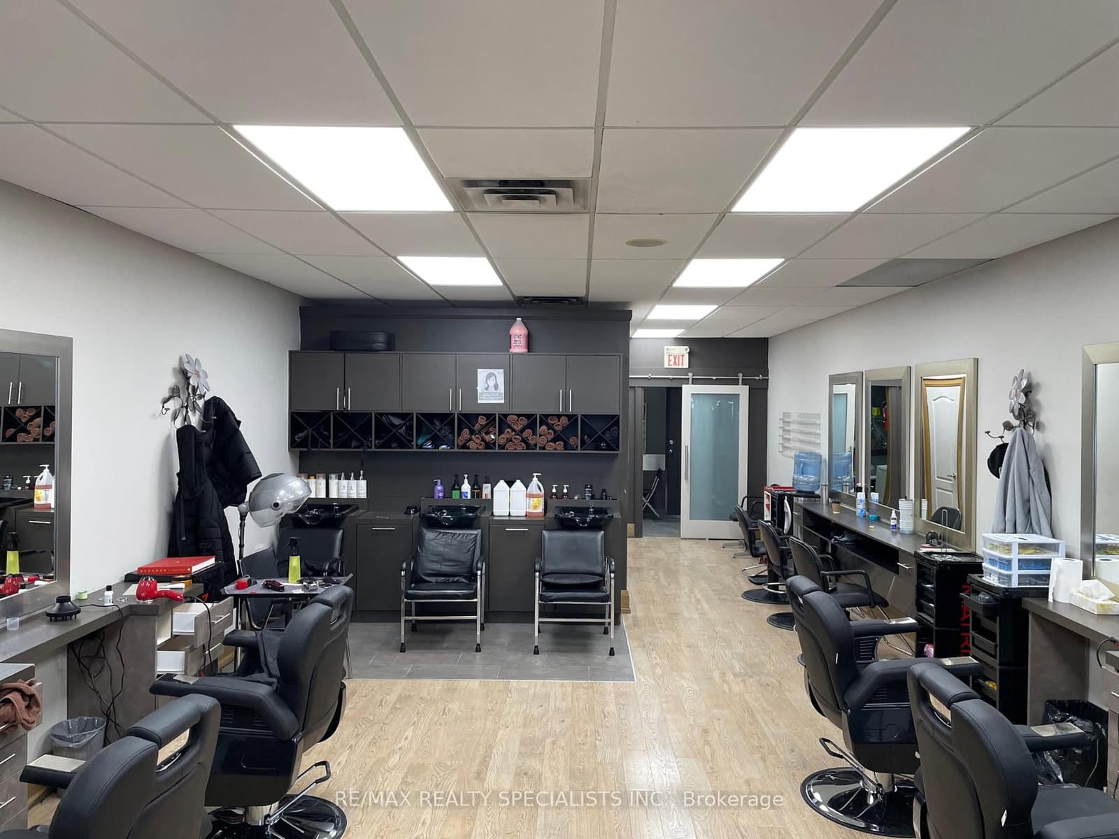 4 Mclaughlin Road S, Unit 12 - Image 1