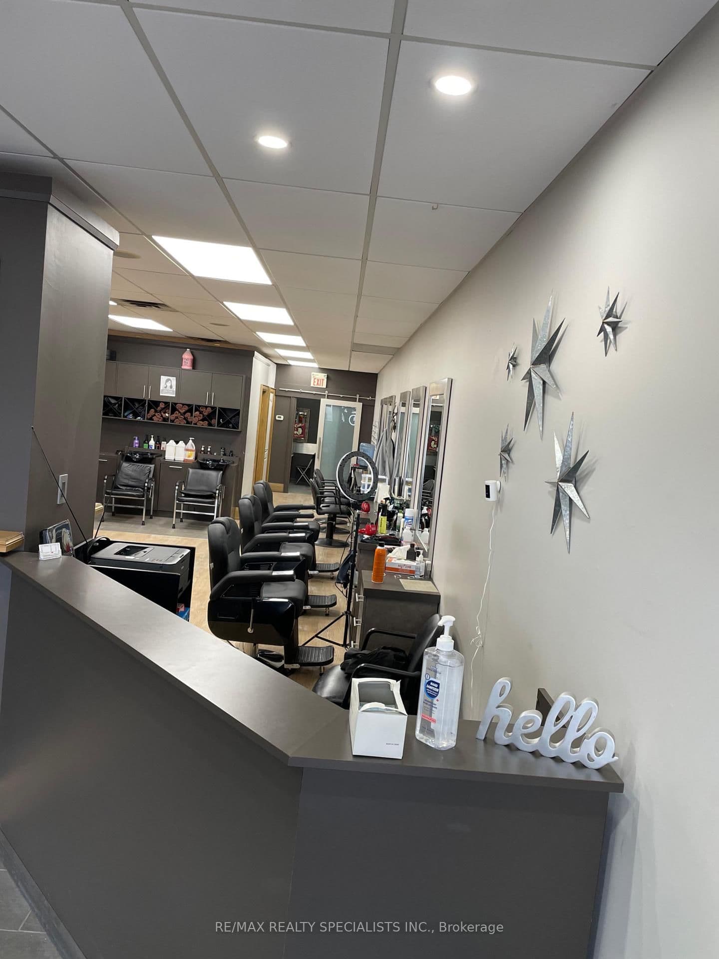 4 Mclaughlin Road S, Unit 12 thumbnail 4