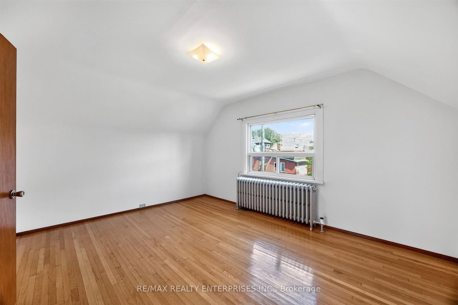162 Mavety Street thumbnail 40