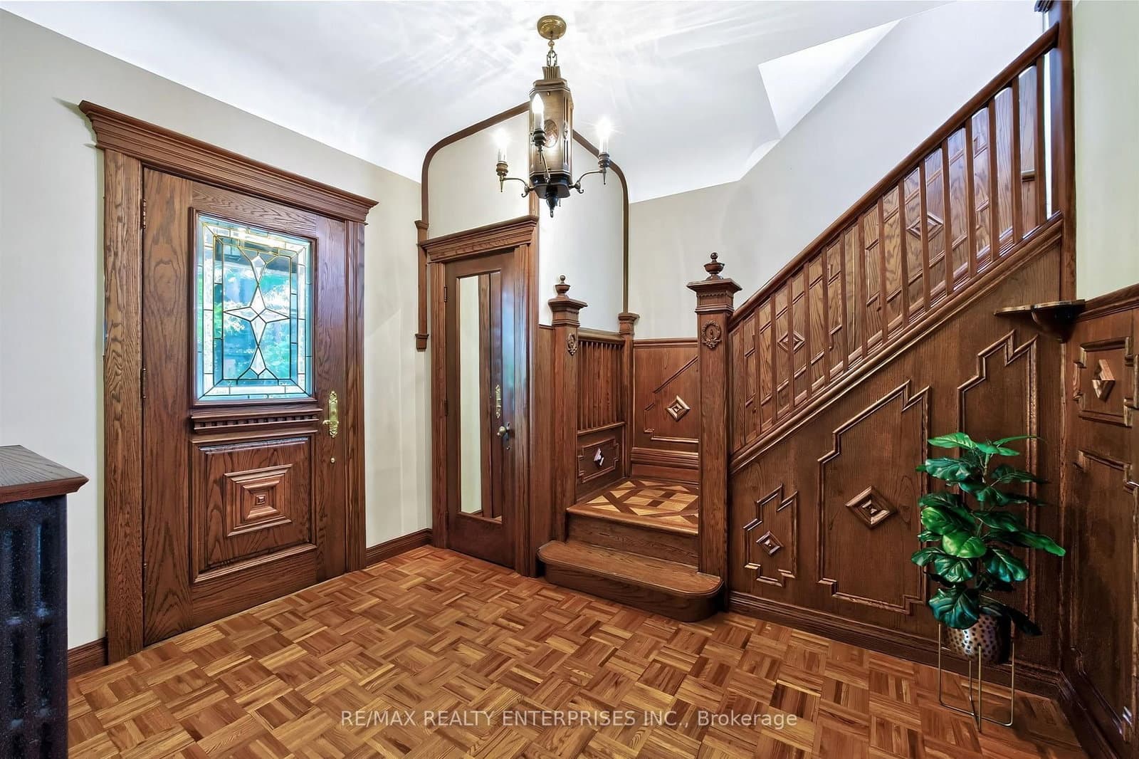 162 Mavety Street thumbnail 5