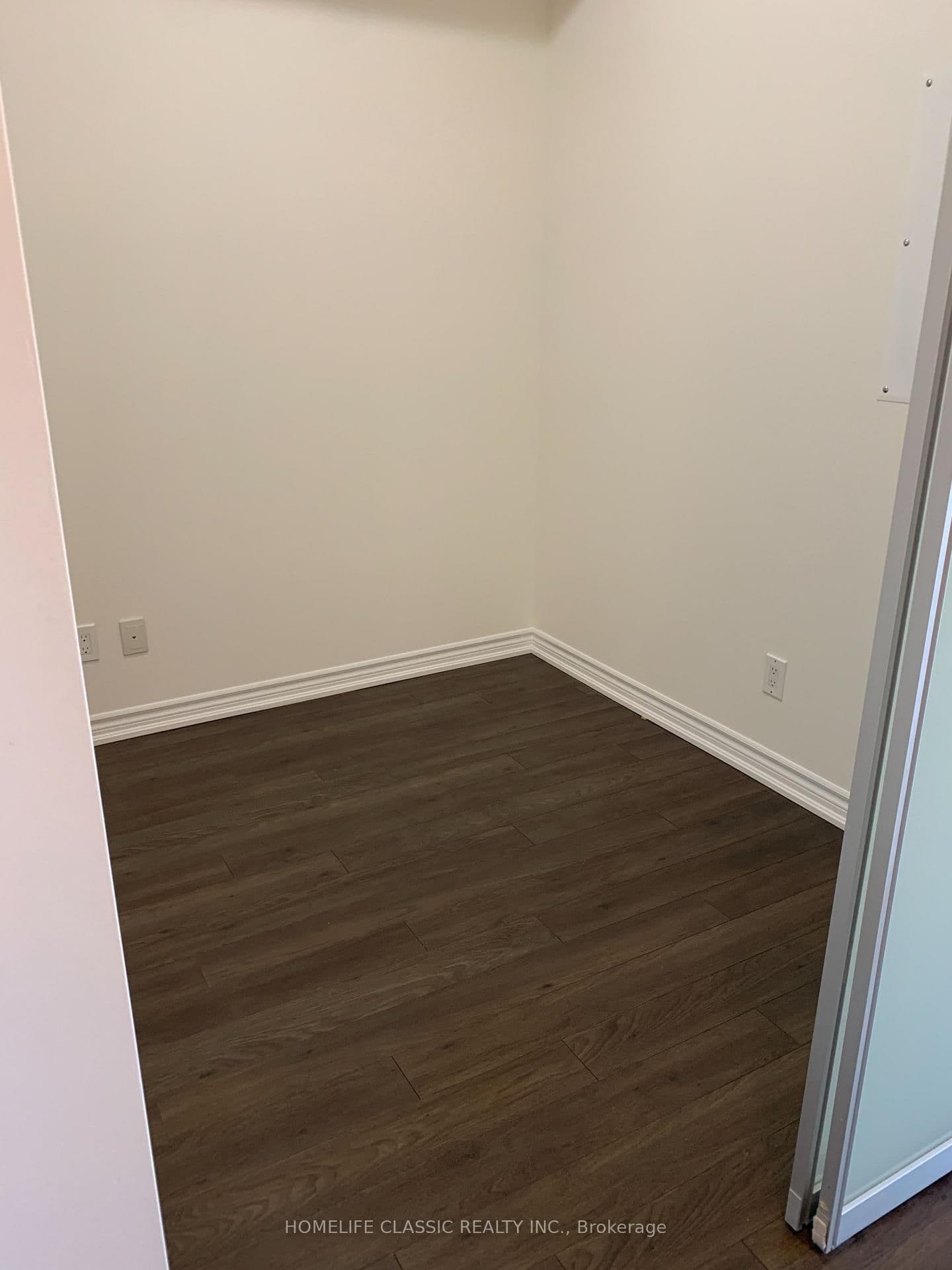 15 James Finlay Way, Unit 611 thumbnail 16
