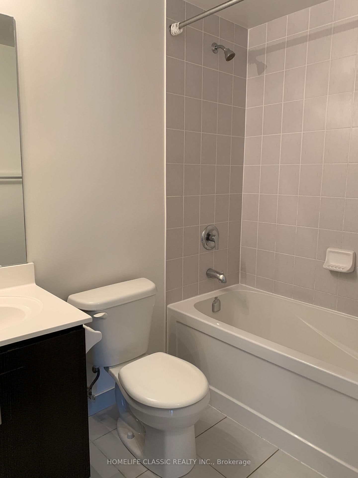 15 James Finlay Way, Unit 611 thumbnail 7