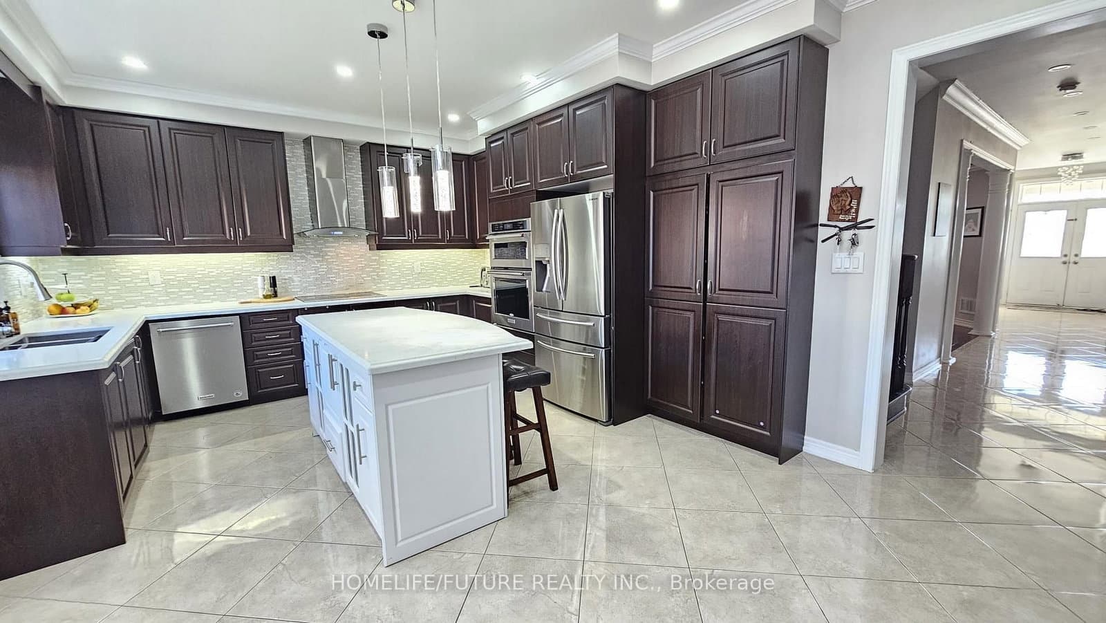 77 Martin Byrne Drive, Unit Main & 2nd thumbnail 2