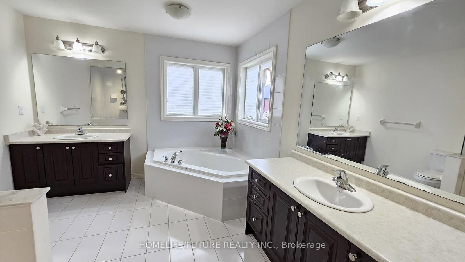 77 Martin Byrne Drive, Unit Main & 2nd thumbnail 8