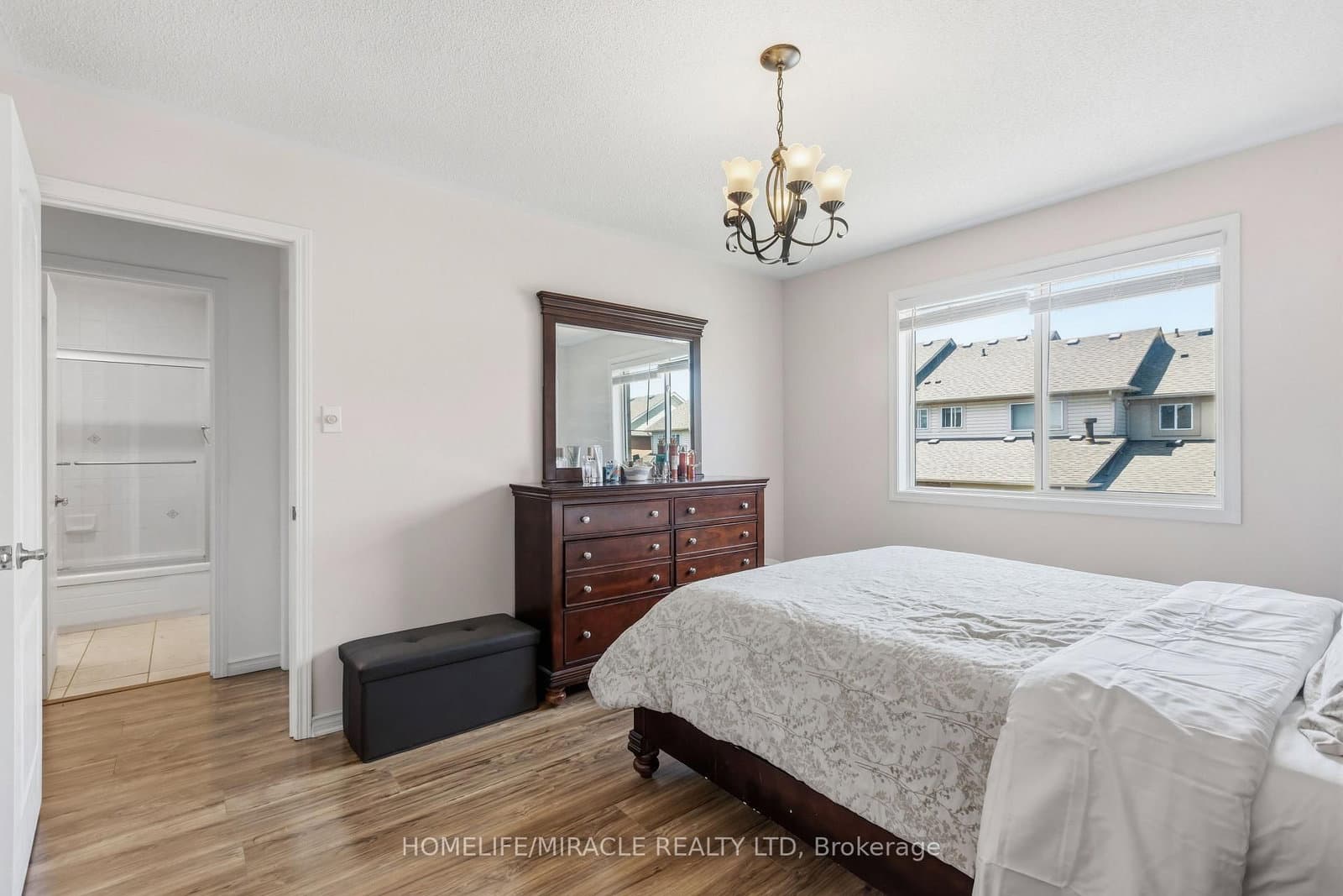 1405 MCDERMOTT Way N thumbnail 32