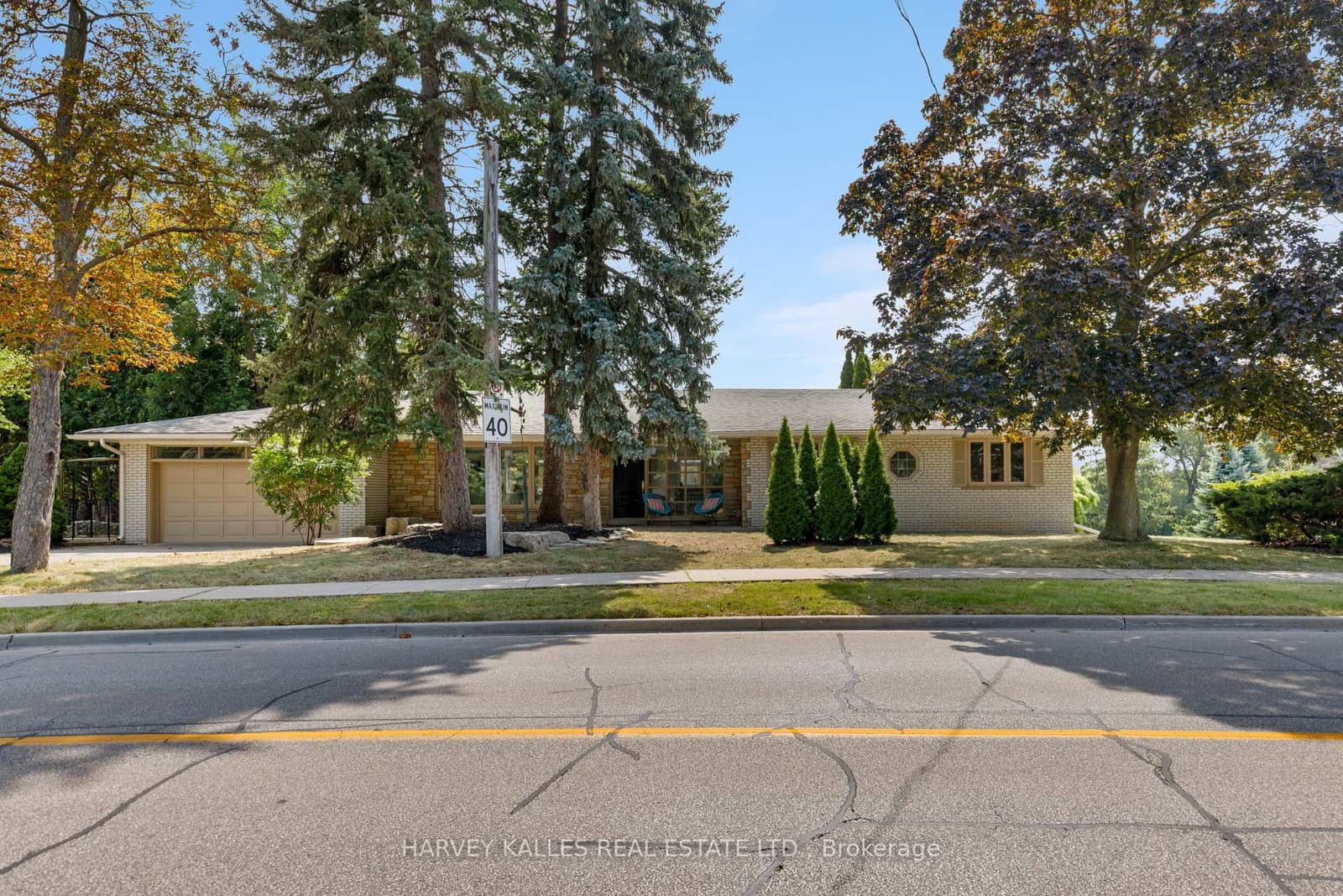215 Edenbridge Drive thumbnail 2