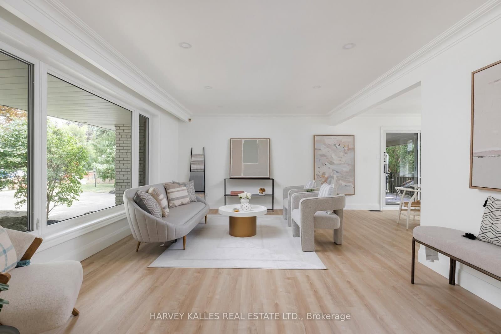 215 Edenbridge Drive thumbnail 5