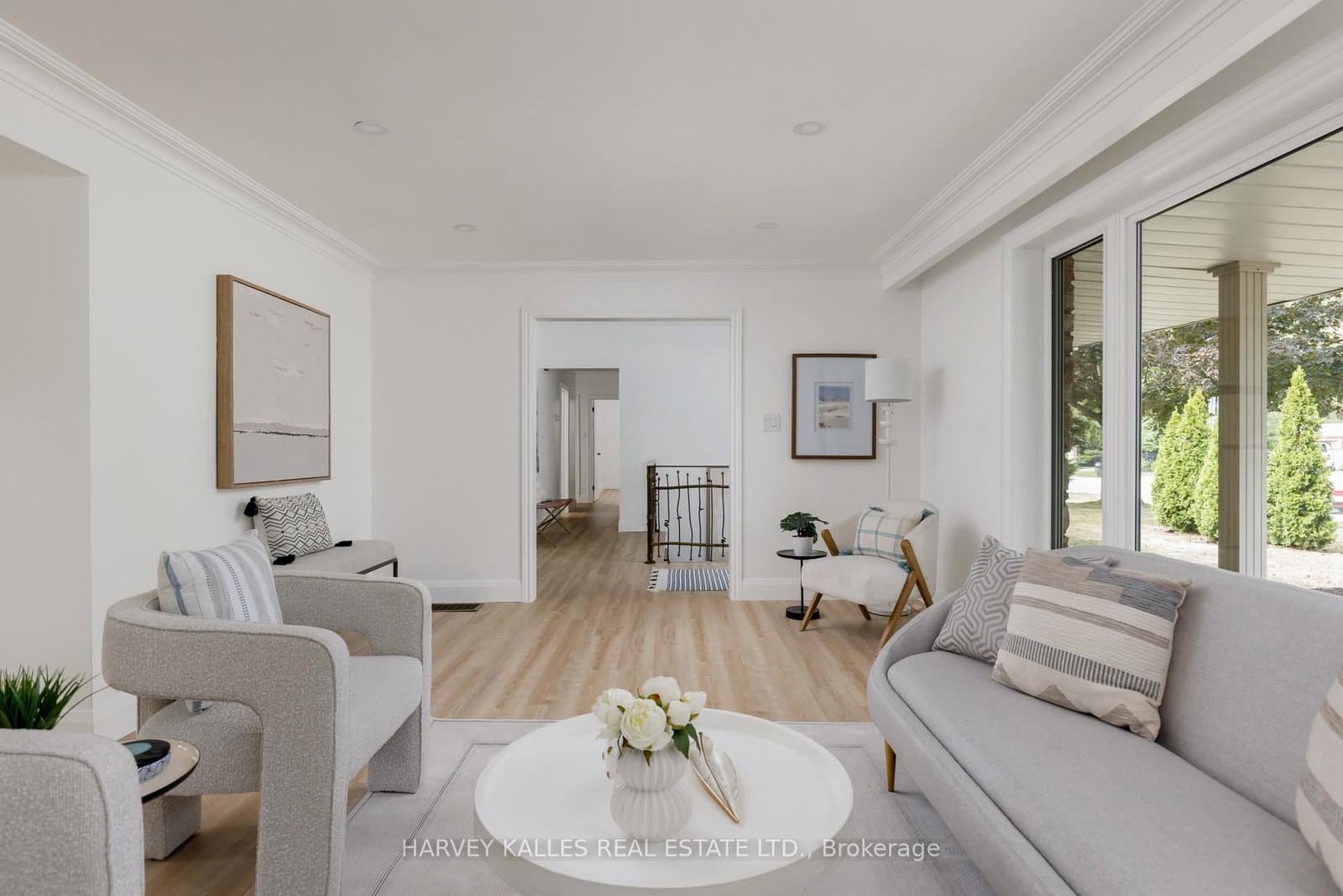 215 Edenbridge Drive thumbnail 8