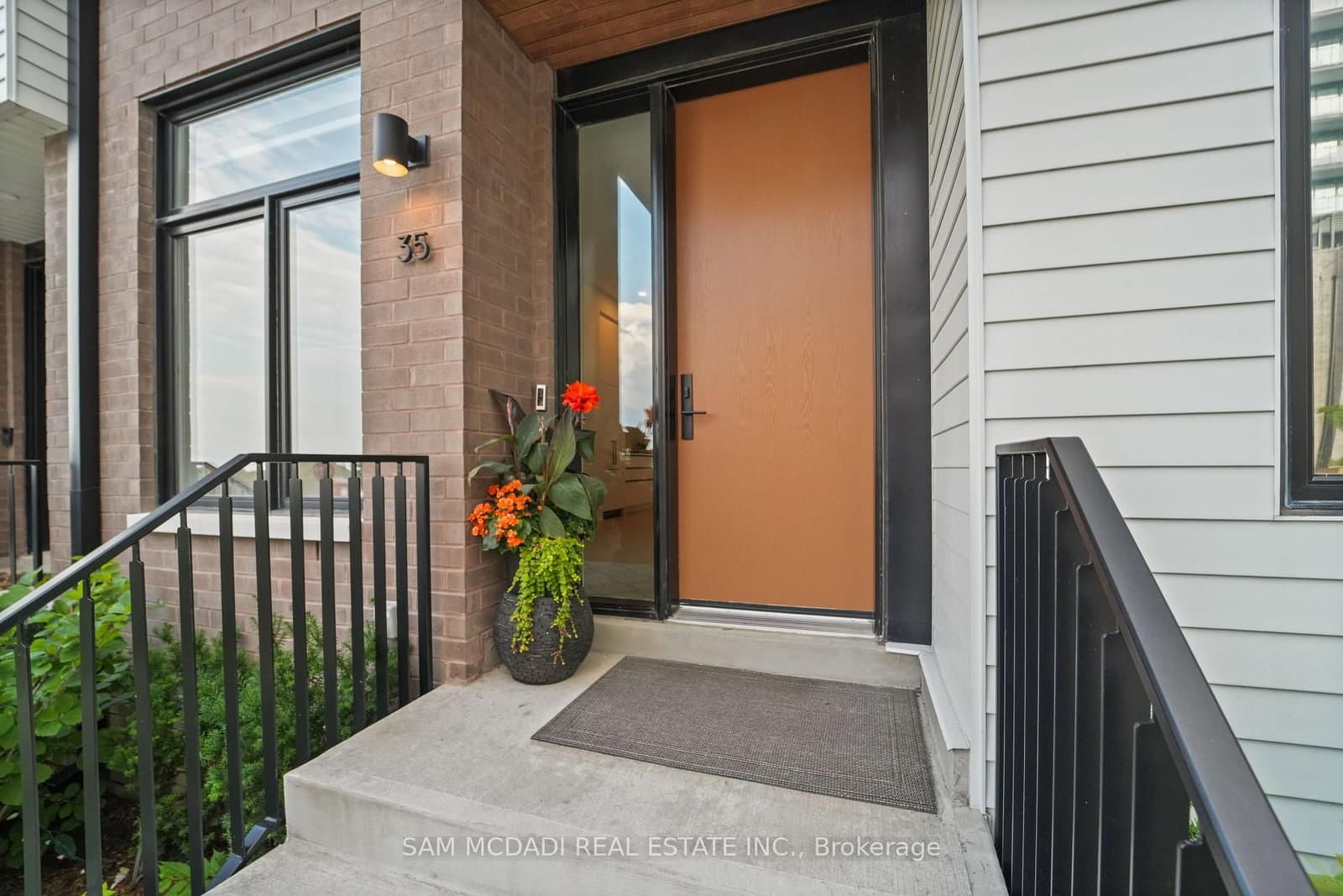 50 Coveside Drive, Unit 35 thumbnail 3