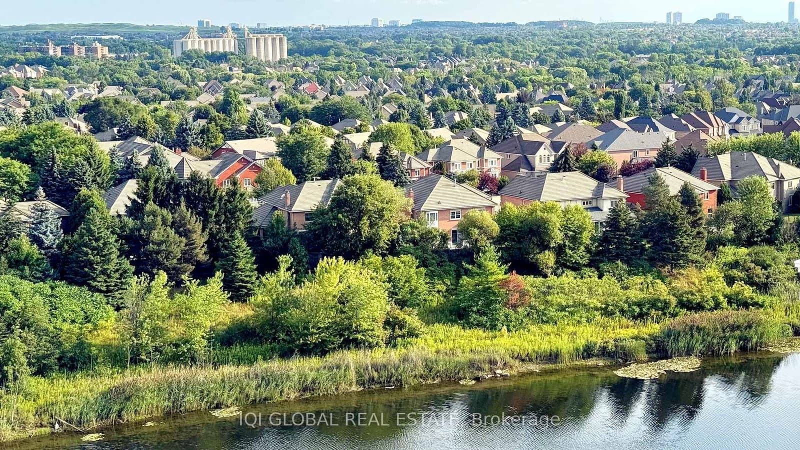 2485 Eglinton Avenue W, Unit 1007 thumbnail 13