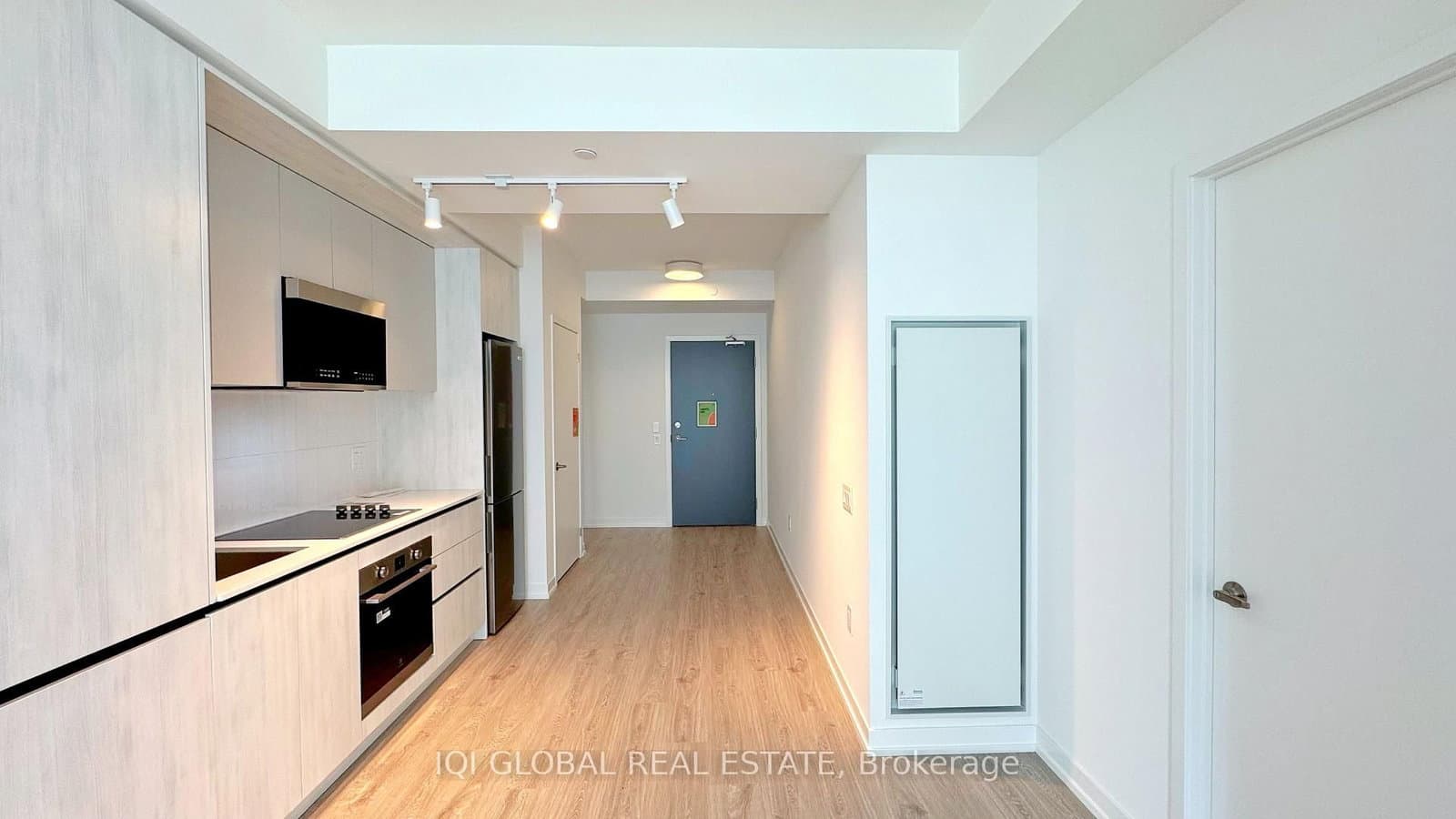2485 Eglinton Avenue W, Unit 1007 thumbnail 4
