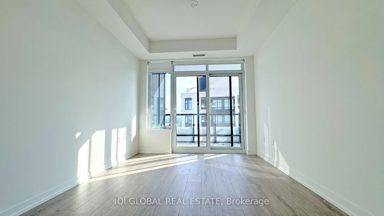 2485 Eglinton Avenue W, Unit 1007 thumbnail 7